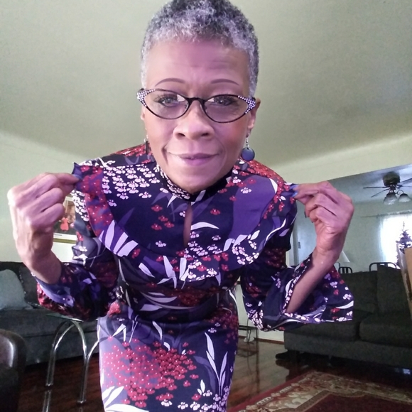 Dress - Picture 4 of 4